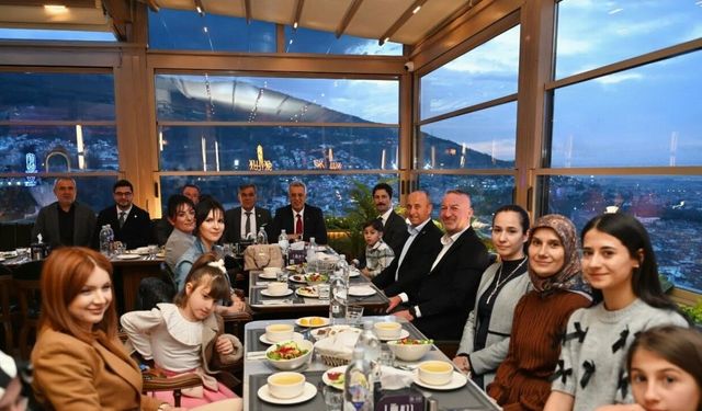 Karacabeyliler Ramazan’ın bereketini paylaştı