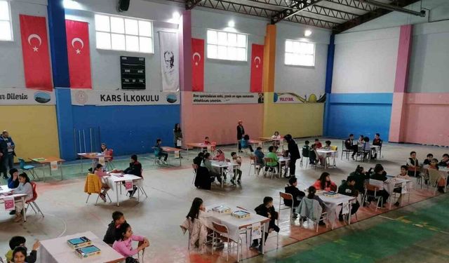 Kars İlkokulu’nda akıl ve zeka oyunları turnuvası düzenlendi