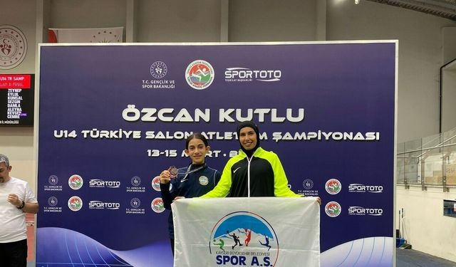 Kayserili Ravzanur Avkıran, Türkiye Üçüncüsü oldu