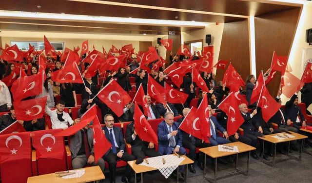 Talas’ta muhteşem İstiklal Marşı programı