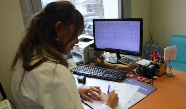 Uzman diyetisyen uyardı: "Tatlı ikramlarını mümkünse reddedelim"