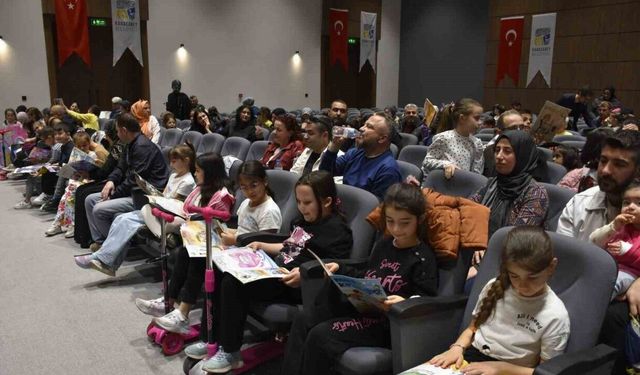 Karacabey Belediyesi kütüphaneler haftasında kitap ve eğlenceyi birleştirdi