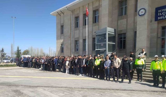 Konya’da kansere yenik düşen komisere son görev