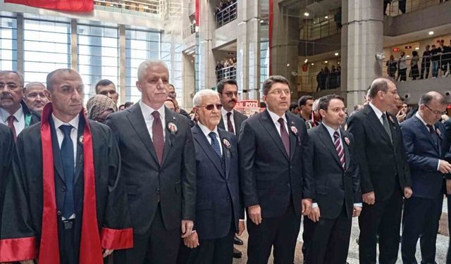 Şehit Savcı Mehmet Selim Kiraz ölümünün 10’uncu yıl dönümünde adliyede anıldı