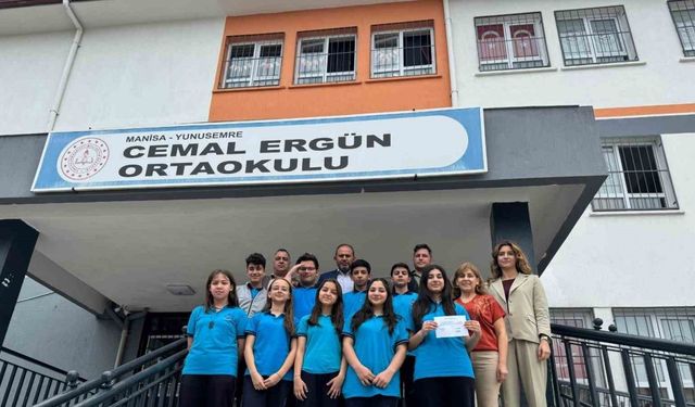 Yunusemre’de okullar arası pil yarışması sona erdi