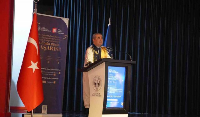 Akademik başarılar özel törenle ödüllendirildi