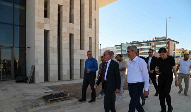 Selçuklu’ya kazandırılacak Türkiye’nin en modern ve kapsamlı Güzel Sanatlar Lisesi’nde sona yaklaşıldı