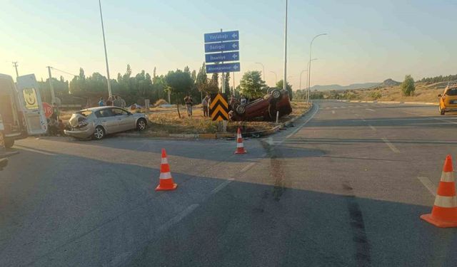 Afyonkarahisar’da trafik kazası: 9 kişi yaralandı