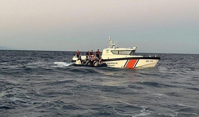 Ayvacık açıklarında 17 kaçak göçmen yakalandı