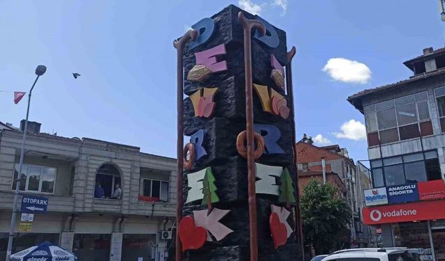 Devrek Belediyesi’nden yöresel figürlü heykeli çalışması