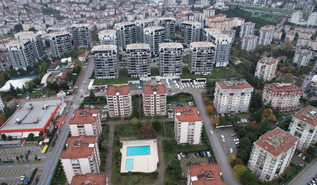 Emlak piyasasında ’Satışa Çıkış’ dalgası ilanlar arttırırken alıcılar da beklemeye geçti