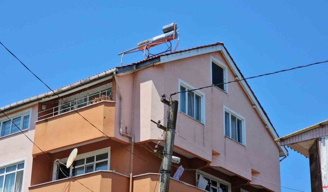 Eşini bıçaklayarak öldüren adam gözaltında