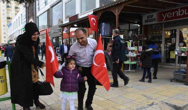 Şahinbey ay yıldızla donatılıyor