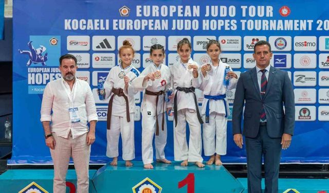 Sakarya Büyükşehir sporcuları başarılarına devam ediyor