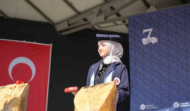 Yemenli öğrenci Samsun’da üniversite birincisi oldu
