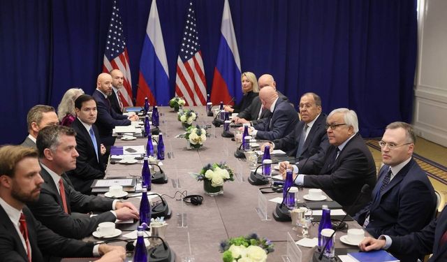 ABD Dışişleri Bakanı Rubio ile Rusya Dışişleri Bakanı Lavrov bir araya geldi