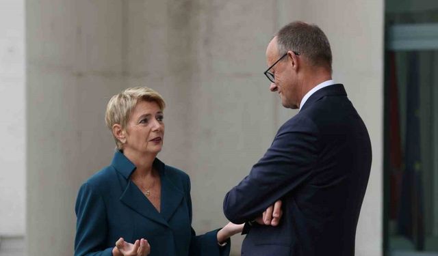 Amanya Başbakanı Merz: "Perşembe günü Ukrayna’ya verilecek güvenlik garantilerini ele alacağız"