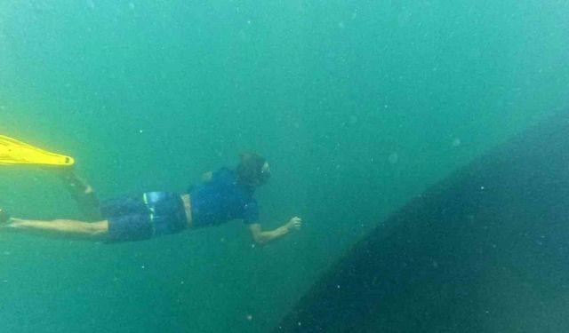 Amatör dalgıçlar, Van Gölü’nde batık Rus şilebini görüntüledi