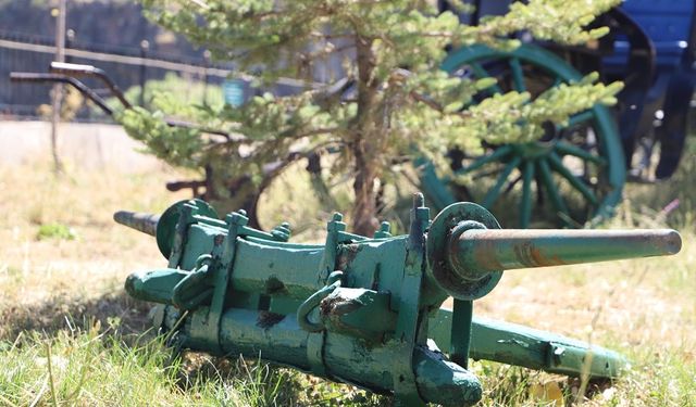 Ardahan’da eski tarım araç gereçleri ve eşyalar sergileniyor