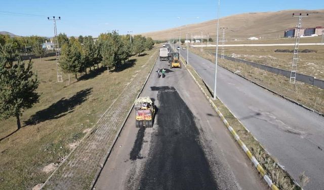 Ardahan’da yol çalışması sürüyor