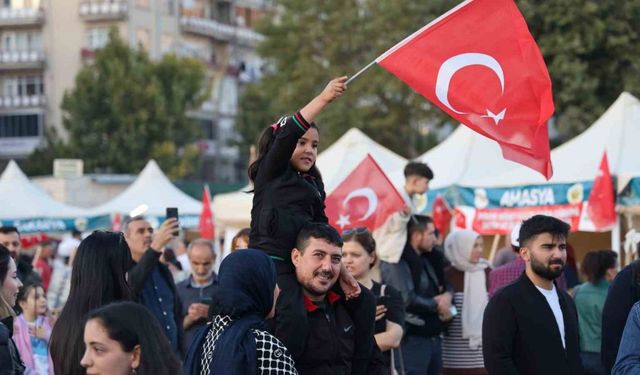 Bakan Bolat’tan esnafa müjde: 100 milyon lira kredi pazartesi gönderilecek