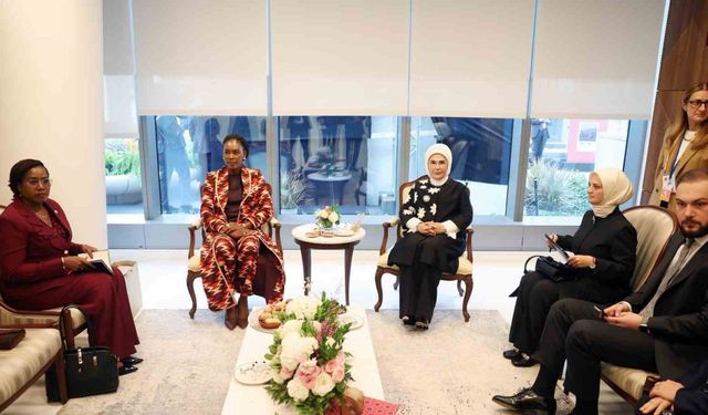 Emine Erdoğan, Gabon Cumhurbaşkanının eşi ile Türkevi’nde bir araya geldi