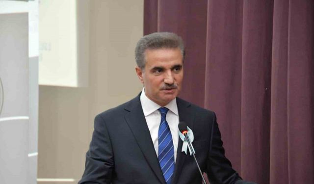 Gümüşhane’de ’Hz. Peygamber ve Aile’ konferansı düzenlendi