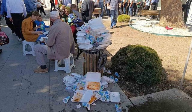 Kırşehir’de Ahi pilavı dağıtımında izdiham