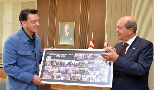 Mesut Özil’den FIFA ve UEFA’ya KKTC Çağrısı