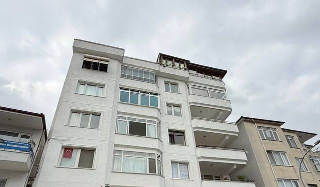 Ünlü sanatçının komşuları şokta