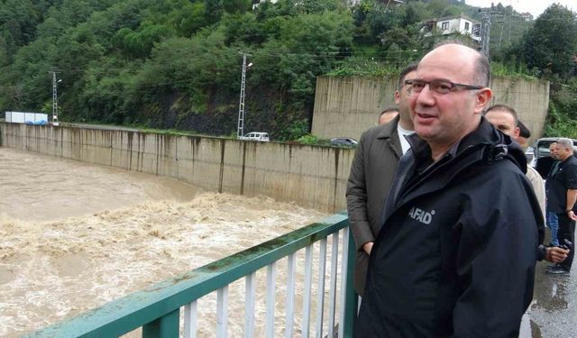 Vali Mehmet Fatih Serdengeçti: "Giresun’da sel ve heyelanlar nedeniyle 20 köye ulaşım sağlanamıyor"