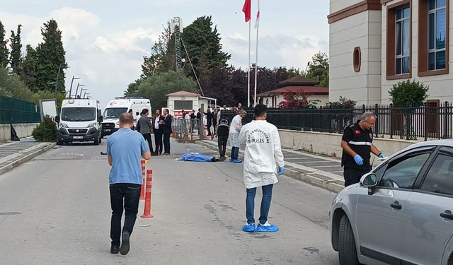 Yalova Adliyesi önünde silahlı saldırı: 1 ölü 1 yaralı