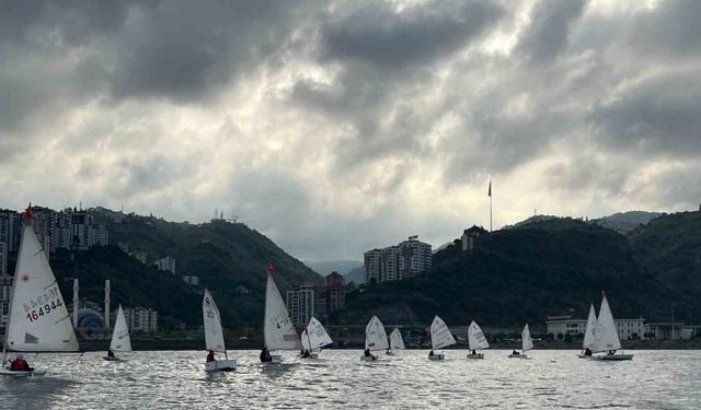 29 Ekim Cumhuriyet Bayramı Yelken Yarışları yapıldı