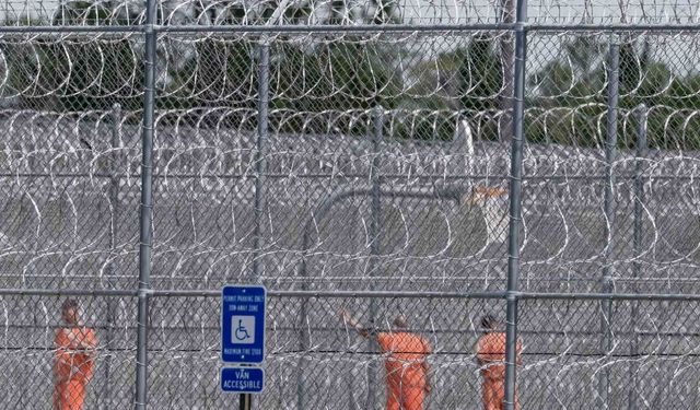 ABD-Meksika sınırındaki yasa dışı geçişler yarım asrın en düşük seviyesinde