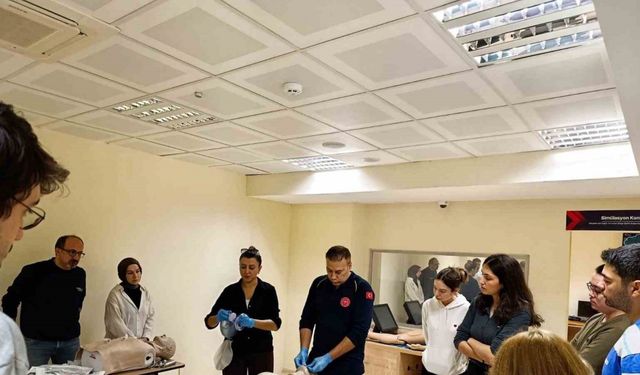 ’Acil Oryantasyon Sempozyumu’ eğitiminin 2’nci oturumu gerçekleştirildi