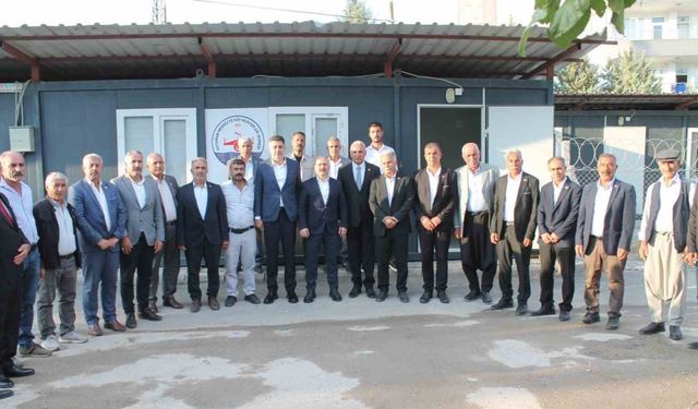 Adıyaman’da il protokolü muhtarlarla bir aray geldi