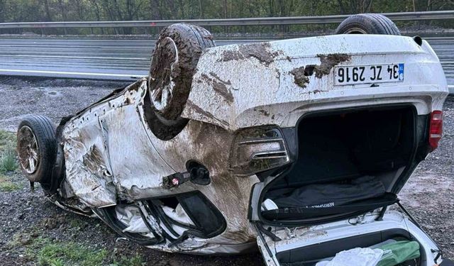 Anadolu Otoyolu’nda korkutan kaza, takla atan otomobil hurdaya döndü: 1 yaralı