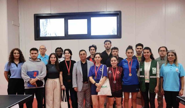 Anadolu Üniversitesi’nde masa tenisi heyecanı