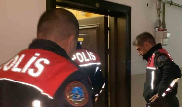 Apartmandan gelen çığlıklar polisi alarma geçirdi