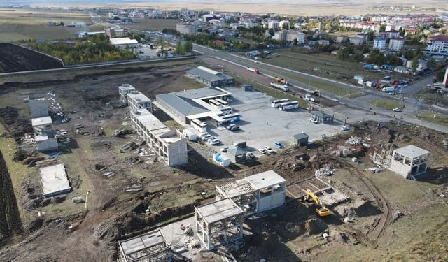 Ardahan Belediyesi Galericiler sitesi inşaatı tüm hızıyla sürüyor
