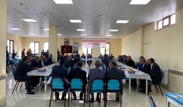 Arpaçay Kaymakamı Akköz muhtarlarla buluştu