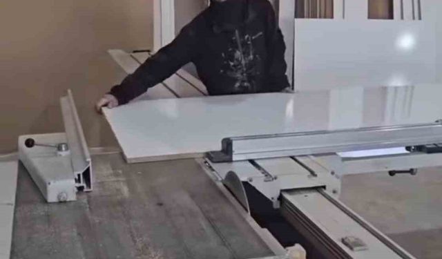 Atölyesinde üzerine kereste düşen 16 yaşındaki çocuk hayatını kaybetti