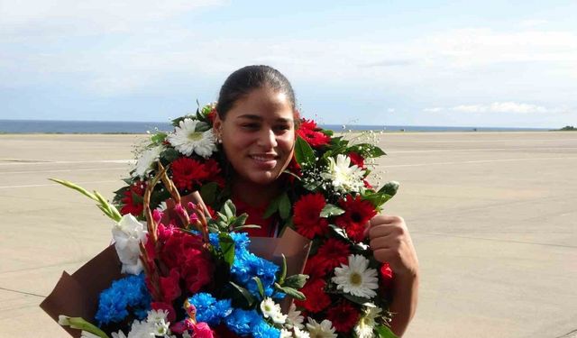 Avrupa şampiyonu Havvanur Kethüda, memleketi Trabzon’da karşılandı