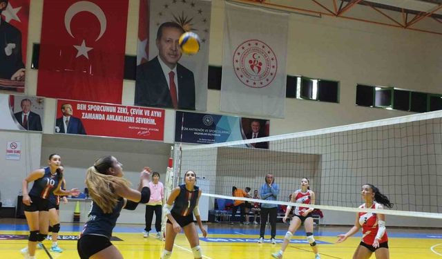 Balıkesir’de Cumhuriyet Kupası coşkusu başladı