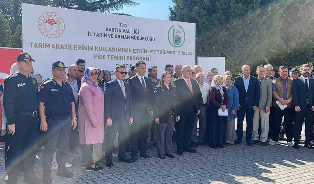 Bartın’da çiftçilere 300 bin sebze fidesi dağıtıldı