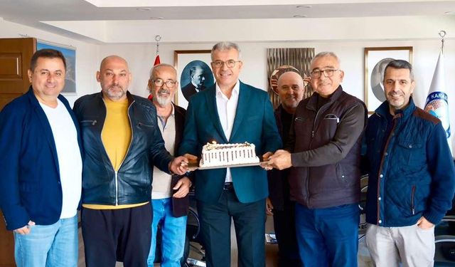 Başkan Elbi, Muhtarların Gününü kutladı