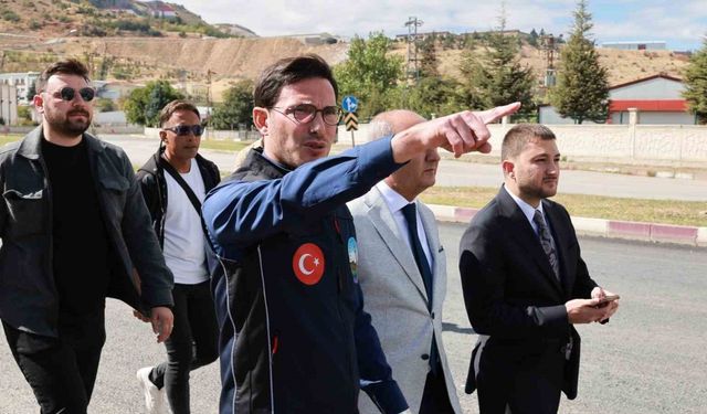 Başkan Yazıcıoğlu mahalle mahalle gezerek Tokat’ı geleceğe hazırlıyor