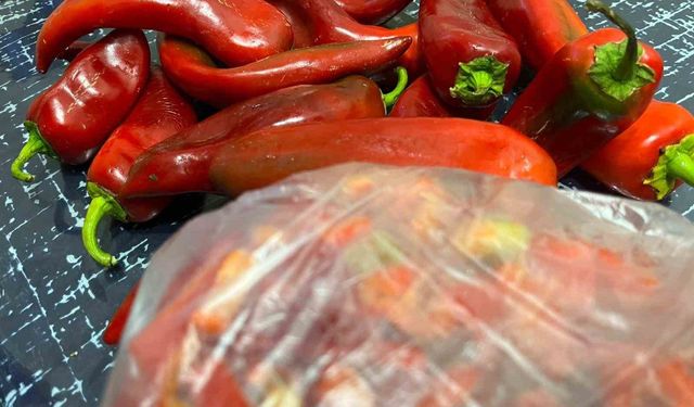 Bayburt’ta kadınların kış hazırlıkları sürüyor