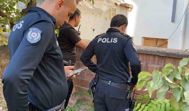 Beşinci kattan düşen 18 yaşındaki genç ağır yaralandı