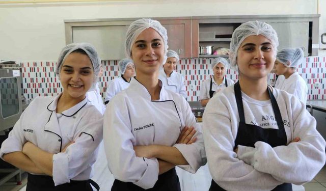 Bir ilçedeki okulların yemek ihtiyacını bu lise karşılıyor: Yıllık 15 milyon ciro yapıyor